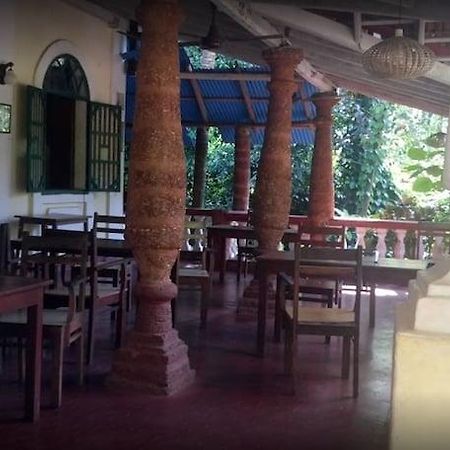 Astoria Hotel Parra Exterior photo
